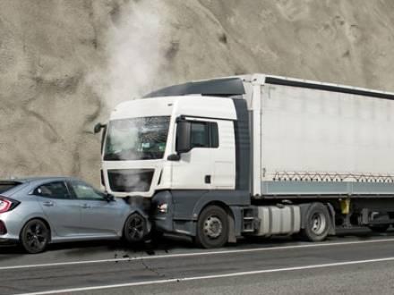 IL truck accident lawyer